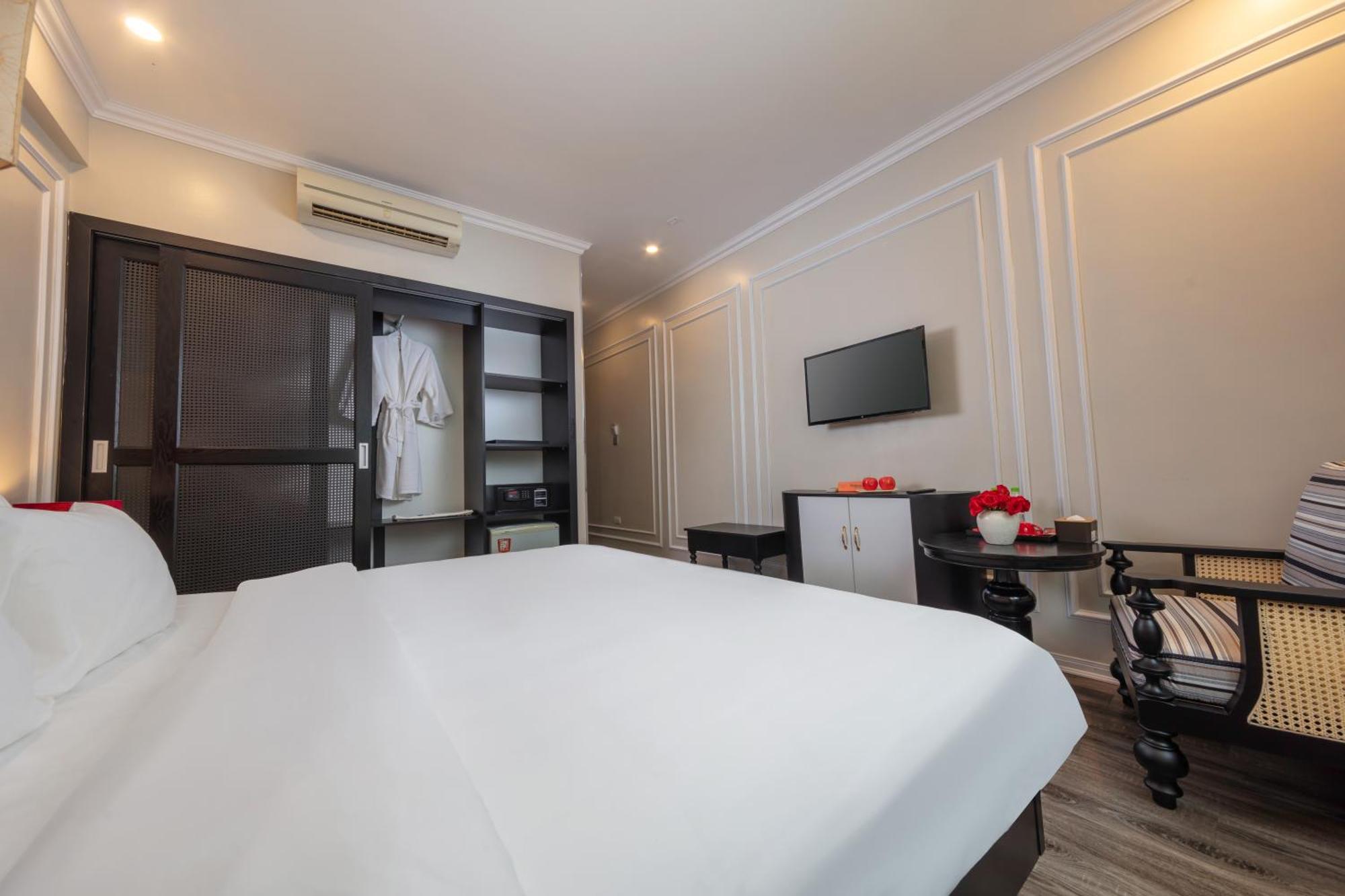 Omina Hanoi Hotel & Travel Ngoại thất bức ảnh