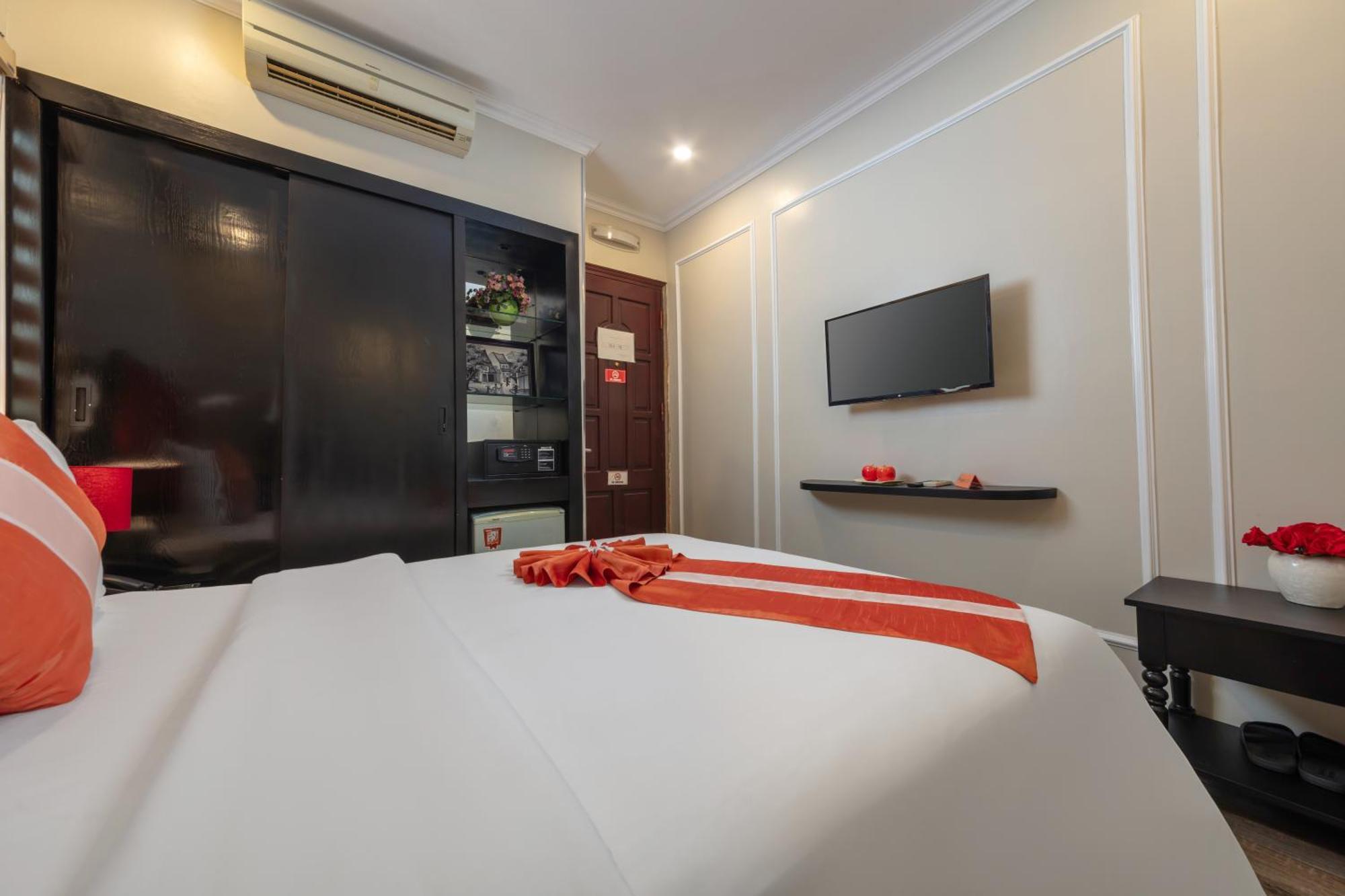 Omina Hanoi Hotel & Travel Ngoại thất bức ảnh