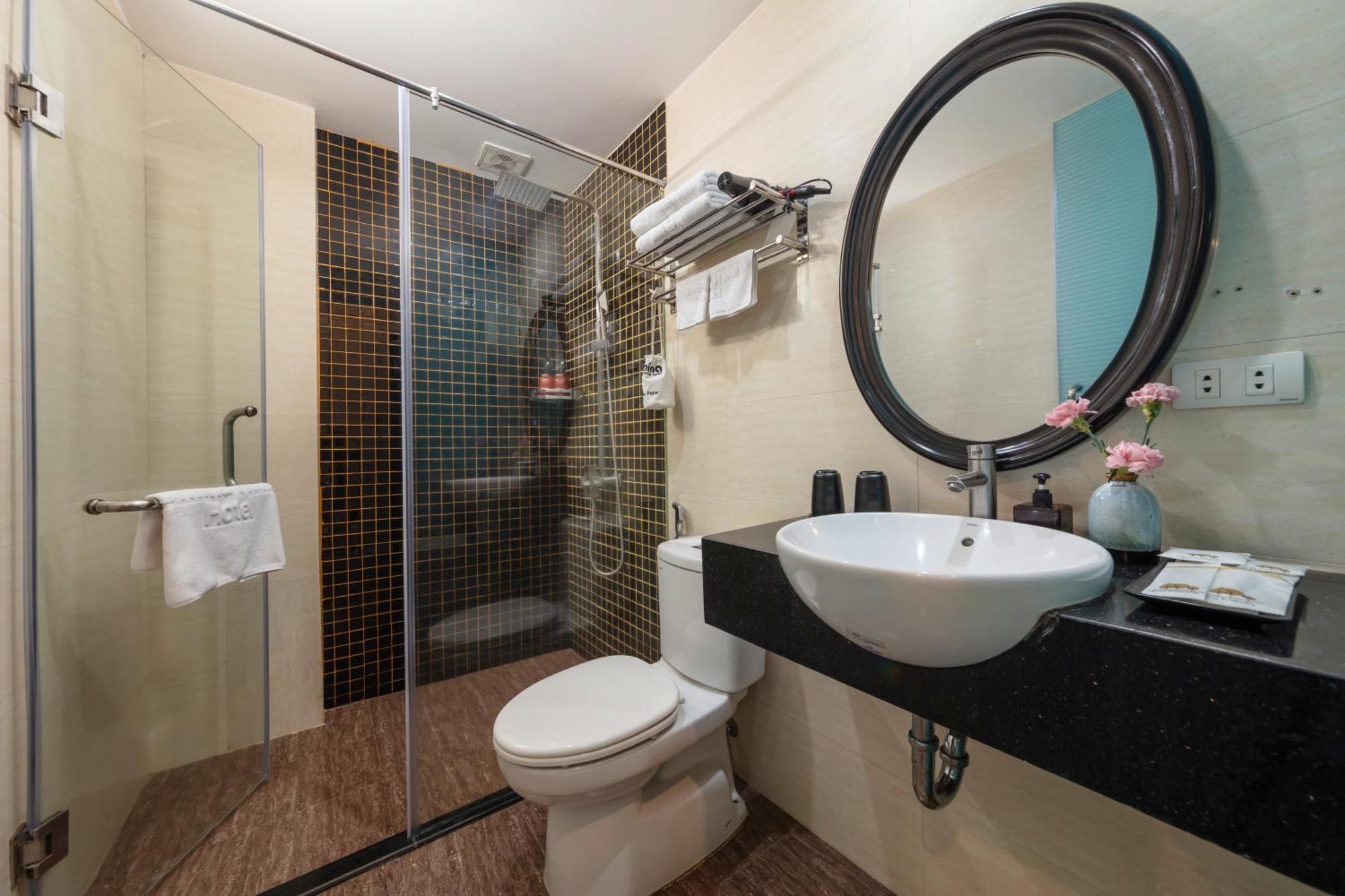 Omina Hanoi Hotel & Travel Ngoại thất bức ảnh